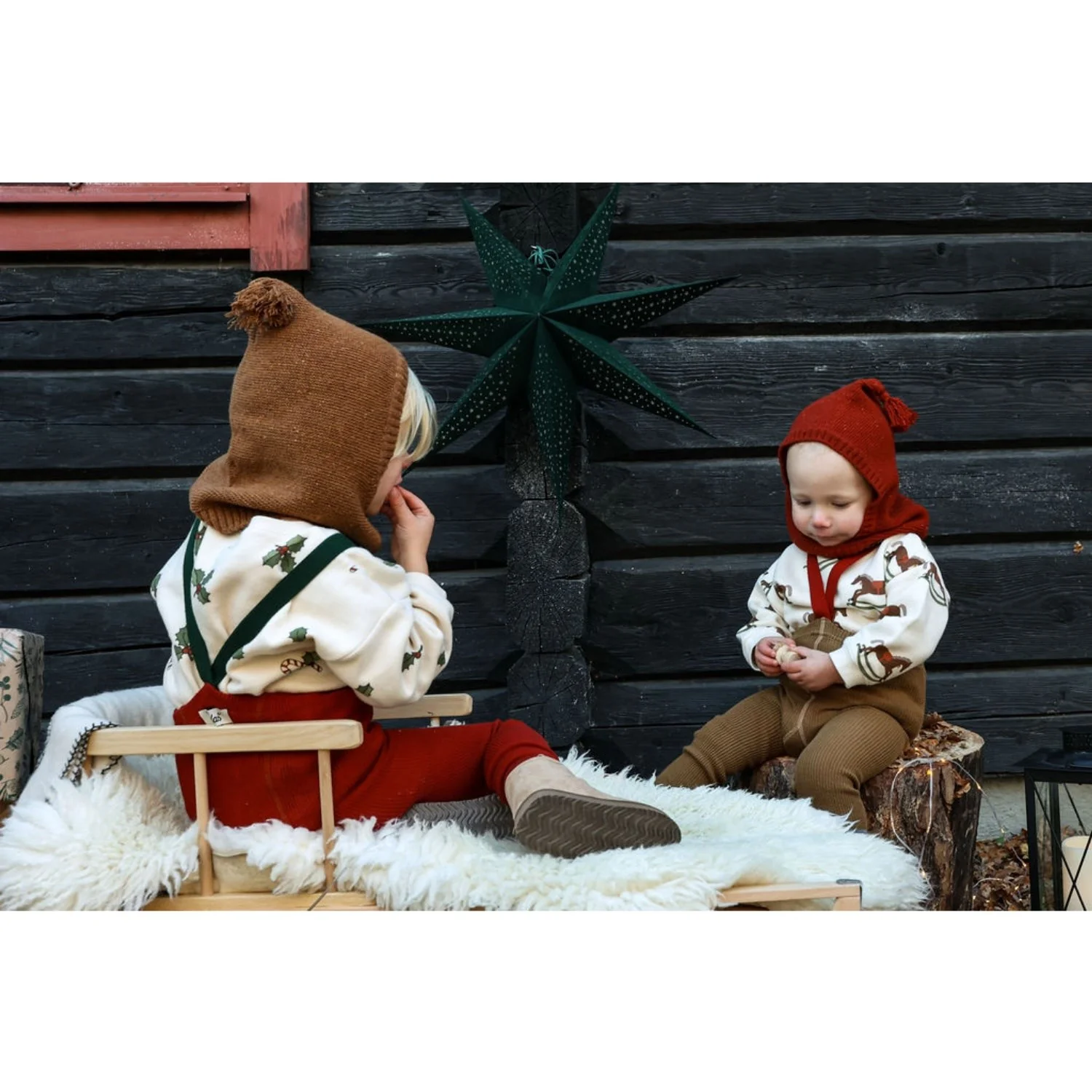 Silly Silas Acorn Brown With Maple Leaf Footed Tights Christmas Edition - Image 3
