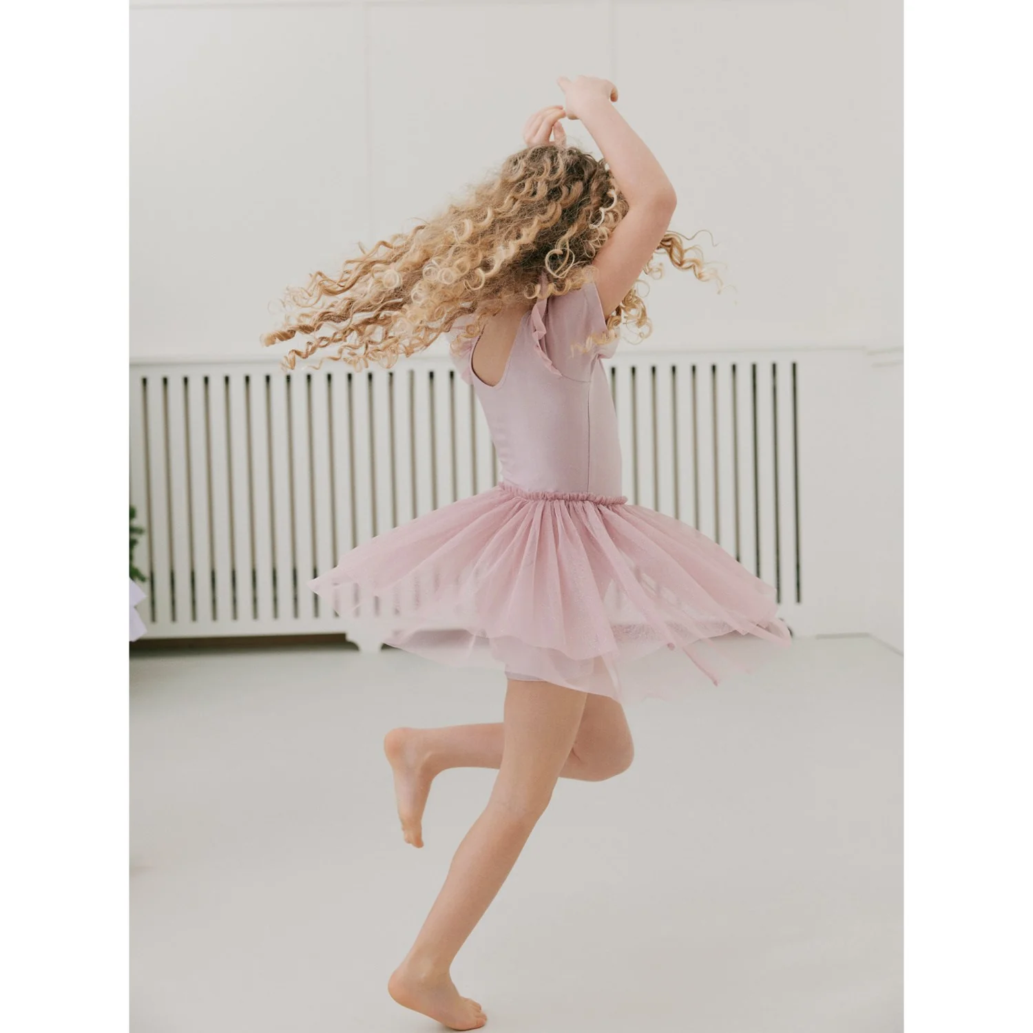 Sofie Schnoor X Luksusbaby Light Rose Estelle Gymsuit - Image 2