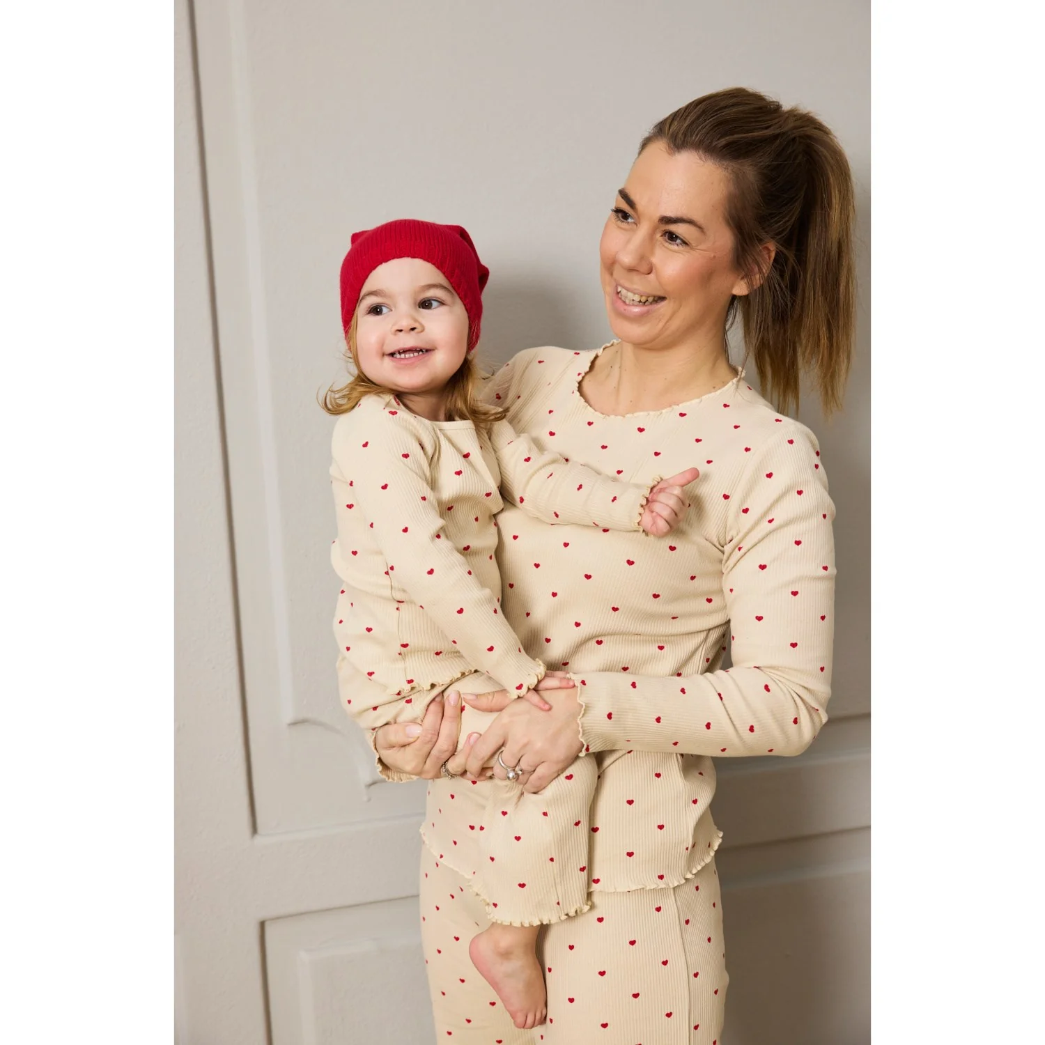 The New Gardenia AOP Holiday Heart Adult Rib Night Set - Image 2