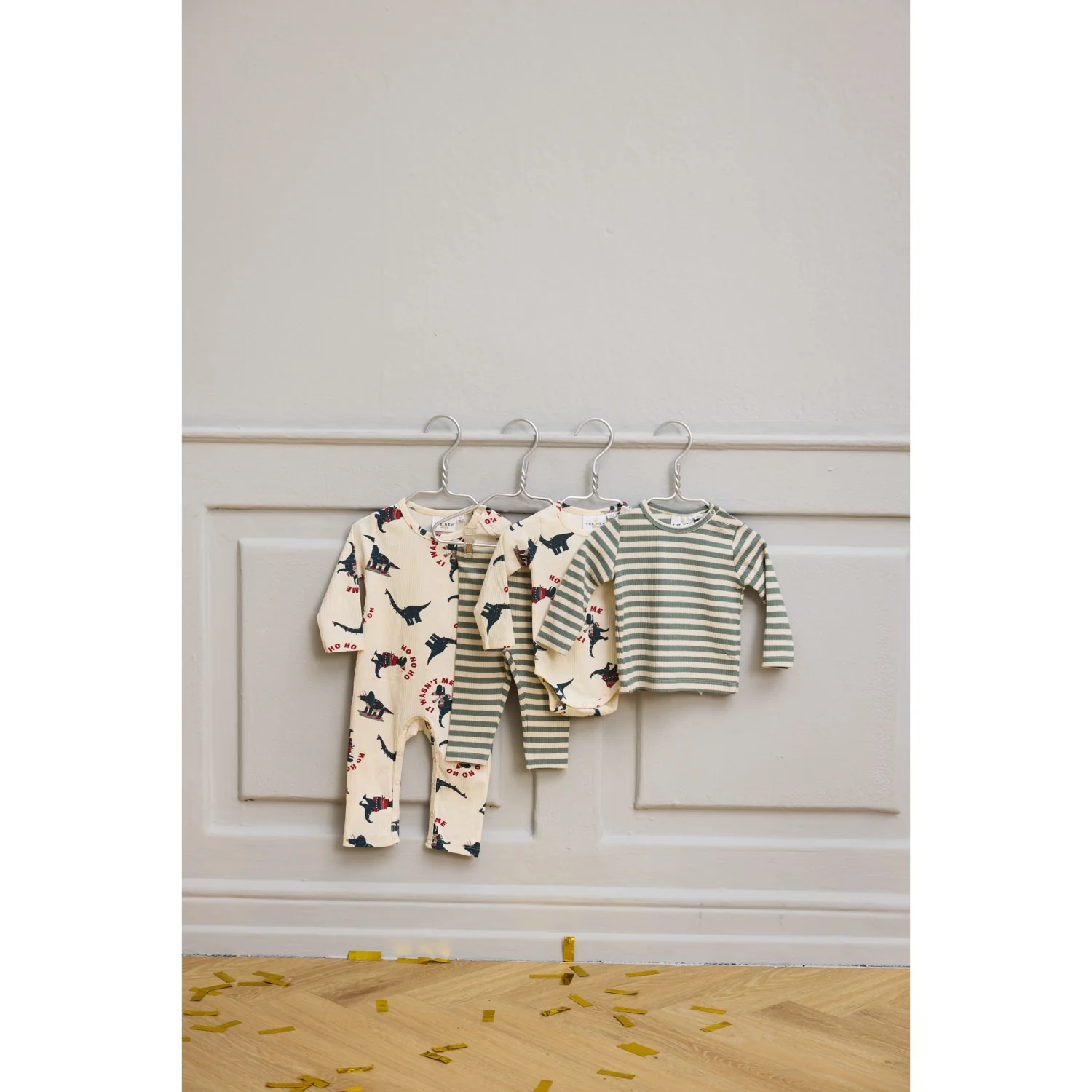 THE NEW Siblings Gardenia Dino AOP Holiday L_S Rib Jumpsuit - Image 2