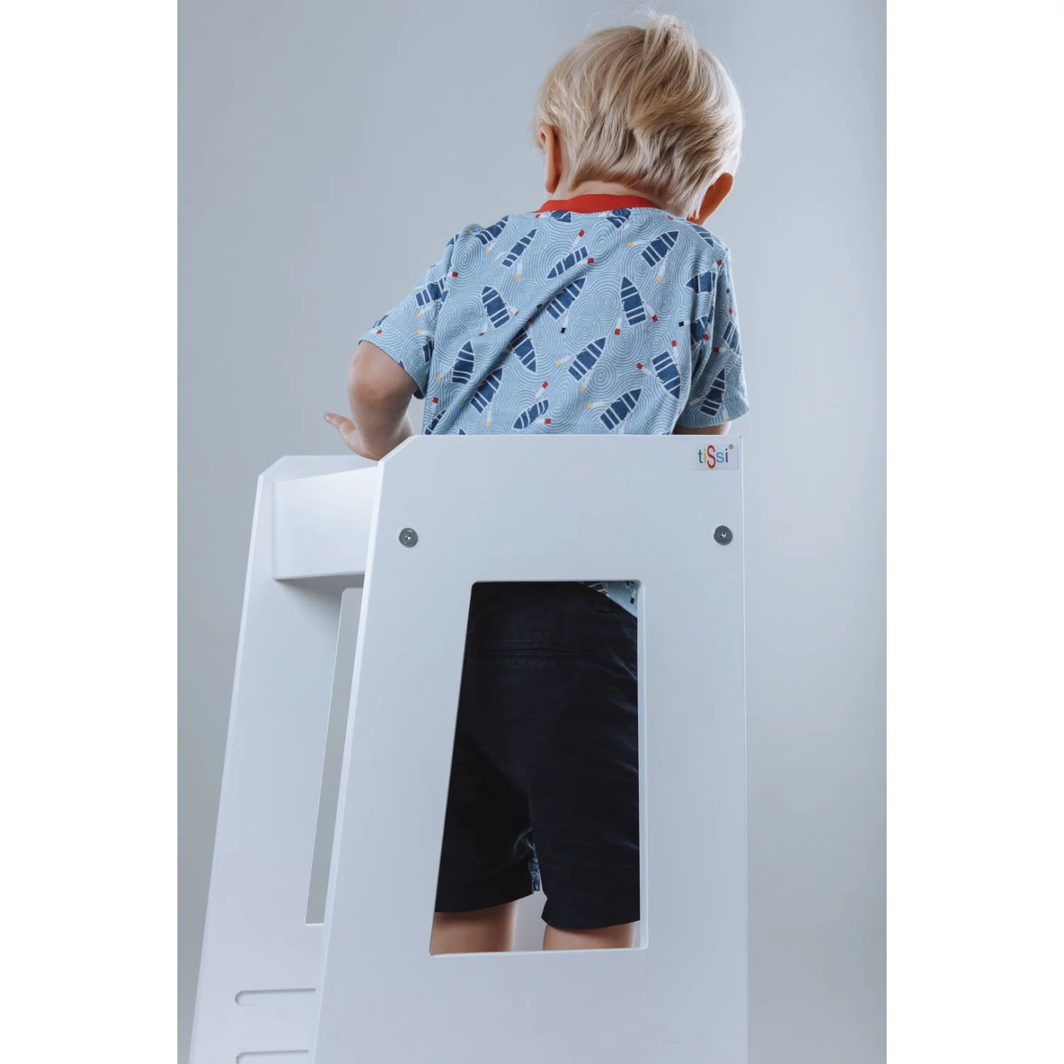 tiSsi® White Laquer Felix Learning Tower Solid Beech - Image 3