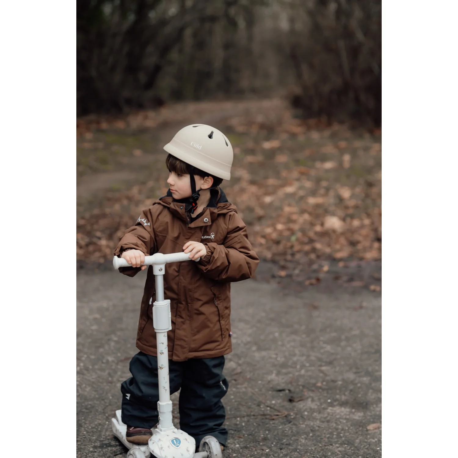 Vanilla COPENHAGEN Beige Mini Scooter Honeybee - Image 6
