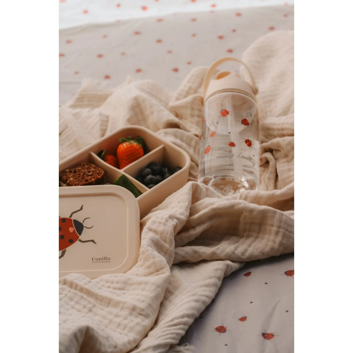 Vanilla COPENHAGEN Lady Lovebug Lunch Box - Silicone - Image 5